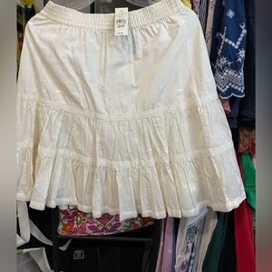 NWT LOFT Skirt in Size 4P